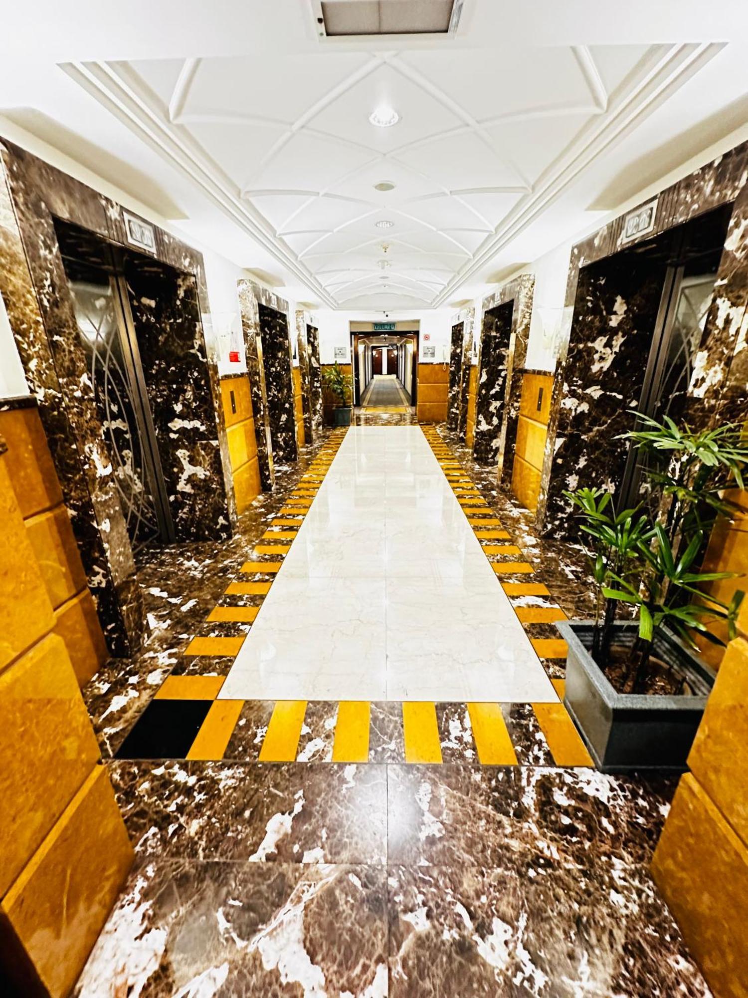 Elements Service Suite@ Times Square Kuala Lumpur Eksteriør billede